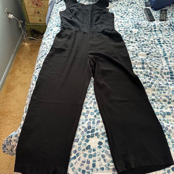 Elegant Black Lace Jumpsuit - Picture 1 of 8